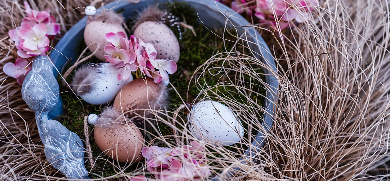 VÍTÁME JARO A VELIKONOCE